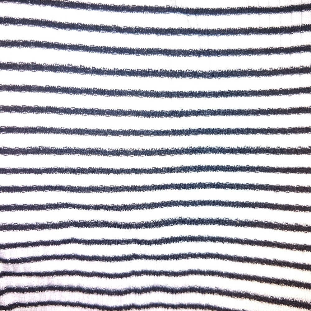 Art Class black and white striped shirt - Picture 4 of 4